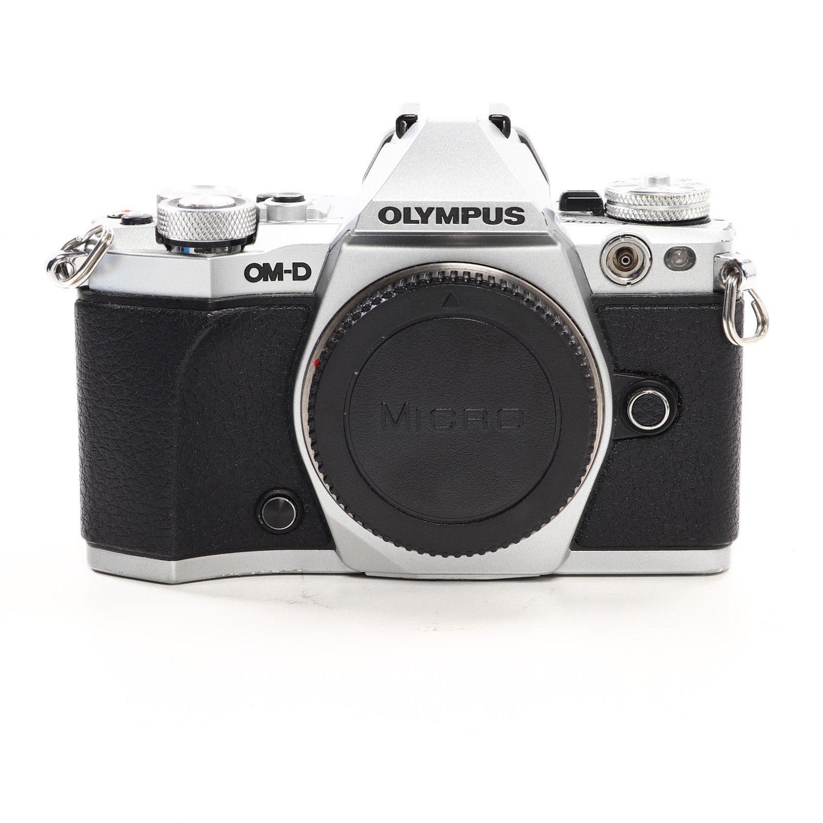 Olympus OM-D E-M5 Mark II Body Only (Silver) -VM 3948- BB