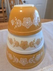 Vintage 1972-81 PYREX Butterfly Gold Set of 3 Nesting Mixing Bowl 401 402 403