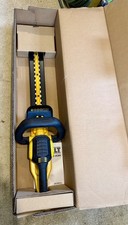 DeWalt DCM563PB Cordless Hedge Trimmer 18V