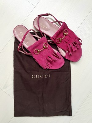 Gucci Horsebit Sandalen Zehentrenner Wildleder Damen Rosa mit Fransen Nummer 36,5