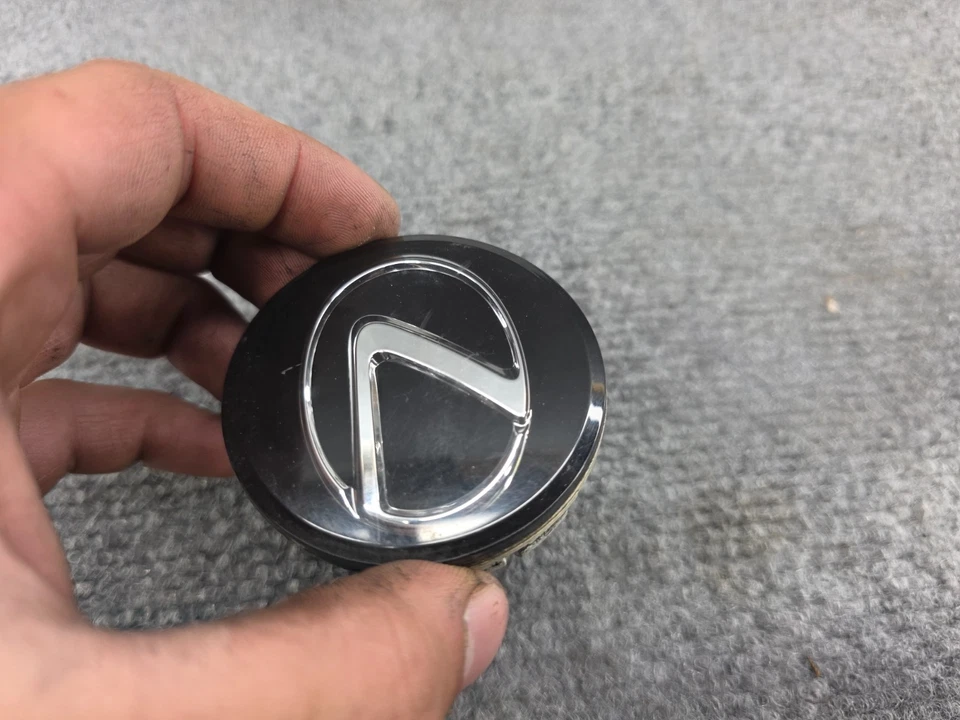 LEXUS 21-26 IS350 IS500 IS300 F-SPORT OEM Foto 2 de 4