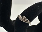0.94g Vintage Sterling Silver 925 Floral Flower Band Ring Size 3.5 M
