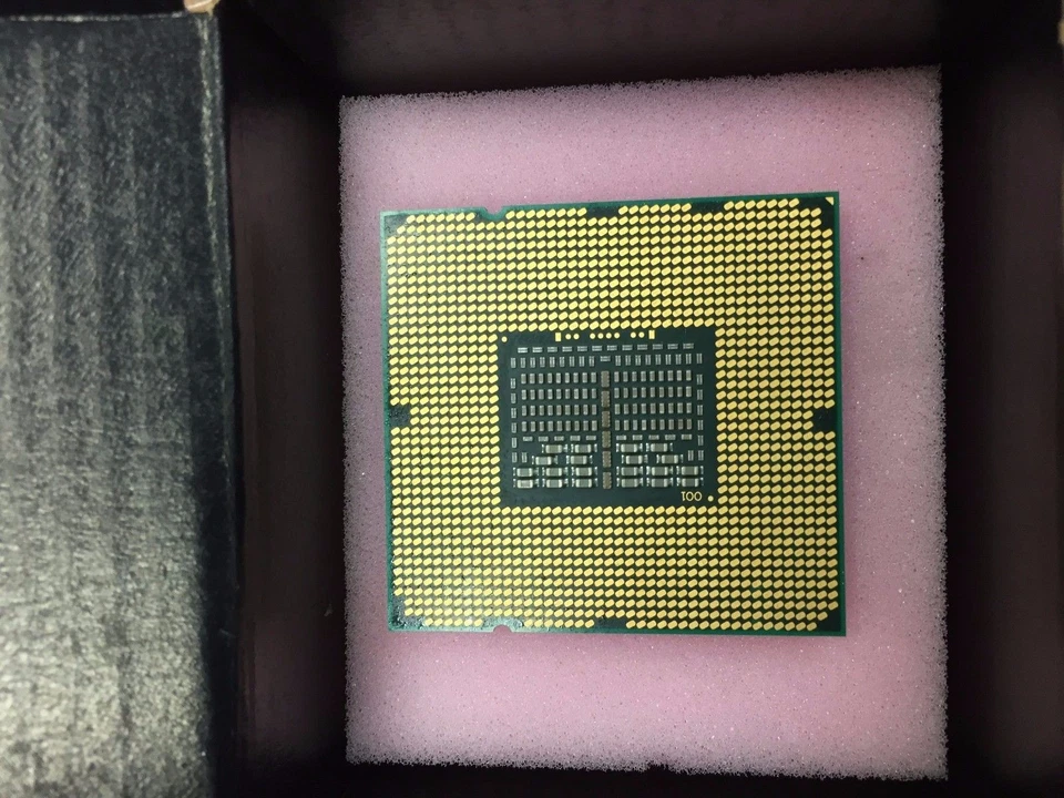 Intel Xeon E5540 2.53GHz Socket LGA1366 Nehalem-EP CPU SLBF6 - Image 2 of 2