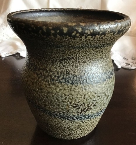 Vintage 1970's Textured Pattern Swirled Color Studio Art POTTERY Vase Signed - Picture 10 of 12