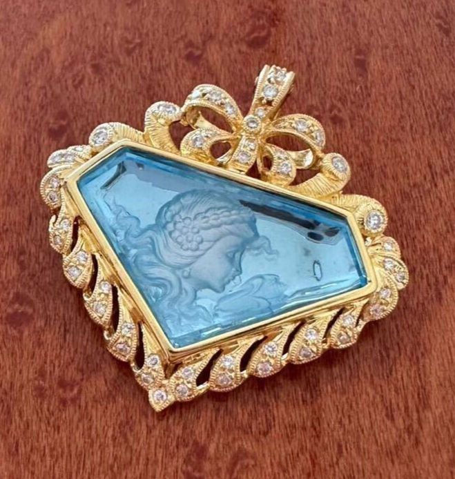 Wallace Chan K18YG Blue Topaz Diamond Pendant Necklace Auth free