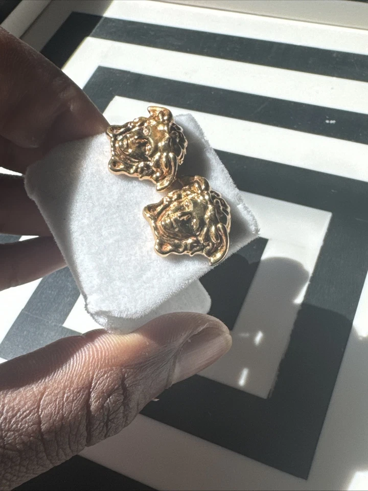 Pendientes Versace Medusa Unisex Cabeza Dorada Foto 2 de 4