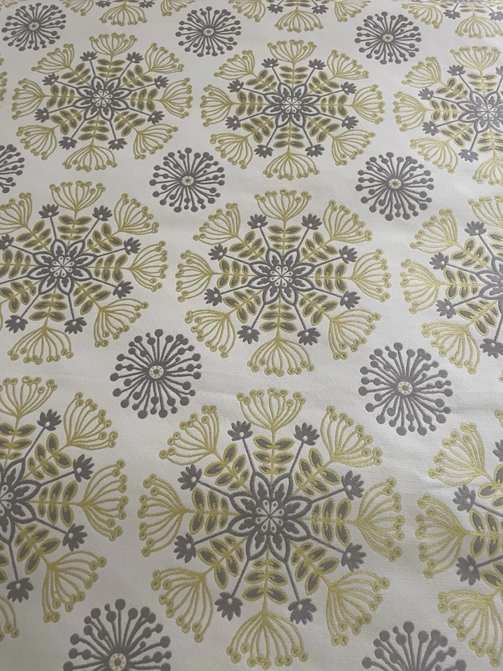 "Cortina de tapicería Chateau Damasco 54"" tela por yarda" Foto 2 de 3