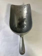 Vintage Aluminum 8 Scoop Feed Grain Ice Farmhouse Unmarked 3 Handle Vintage Aluminum 8 Scoop Feed Grain Ice Farmhouse Unmarked 3 Handle