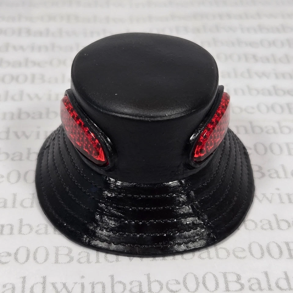 SOMBRERO ~ MUÑECA 11.5" DISEÑADA POR PATTI WILSON LUCES TRASERAS NEGRAS SOMBRERO CUBO PLÁSTICO Foto 2 de 4