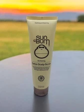 Sun Bum Revitalizing Detox Scalp Scrub • 6 fl oz / 177 mL 