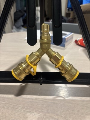 Y Splitter Natural Gas Quick Connect/Disconnect Model YA02. (B-8)
