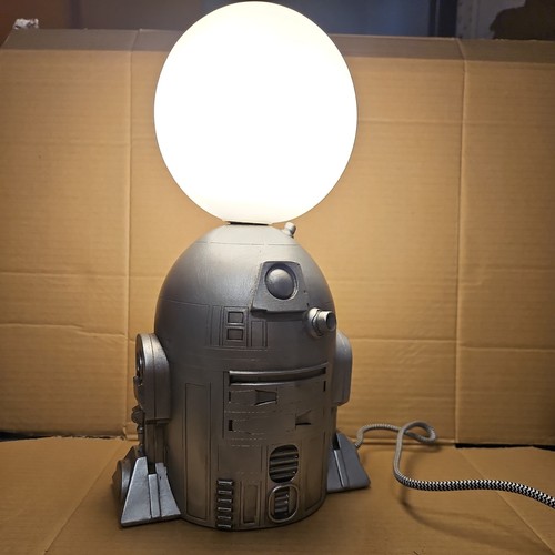 Star Wars R2-D2 Table Lamp With Sphere Shade Silver Home Decor Lighting - Picture 6 of 6