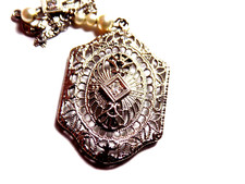 WHITE GOLD DIAMOND ANTIQUE CHAIN VS WHITE NATURAL .25 CTS 3.55 GRAMS 14KT 1800S 2356.86 per troy oz