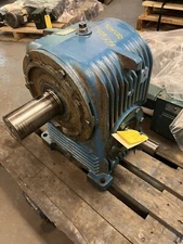 CONE DRIVE TEXTRON,HU60-1,GEAR DRIVE RATIO 70:1 SHAFTS 3.25" AND 1.75"