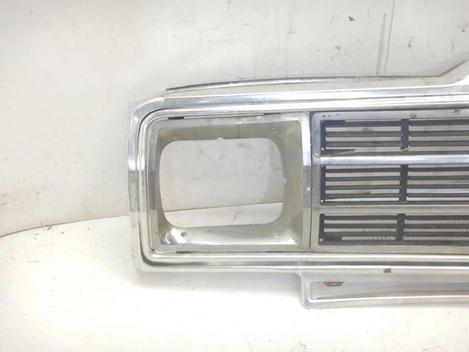 Jeep J10 J20 Grand Wagoneer SJ FSJ 86-91 OEM Front Header Panel Grille Chrome - Image 3 of 4