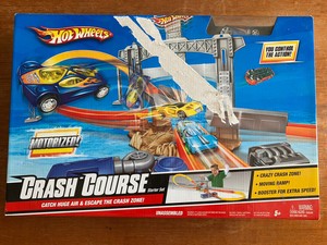 hot wheels crash course