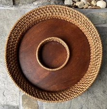 Ratan And wood Chip & Dip Serving Platter Basket 14”W 3”Tall