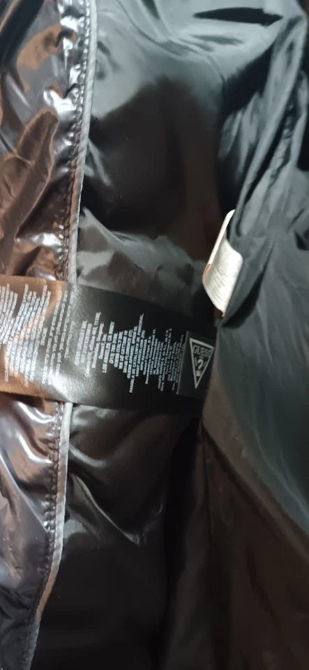 GUESS Men's Black Puffer Coat Winter Jacket - Size small - Image 4 of 4