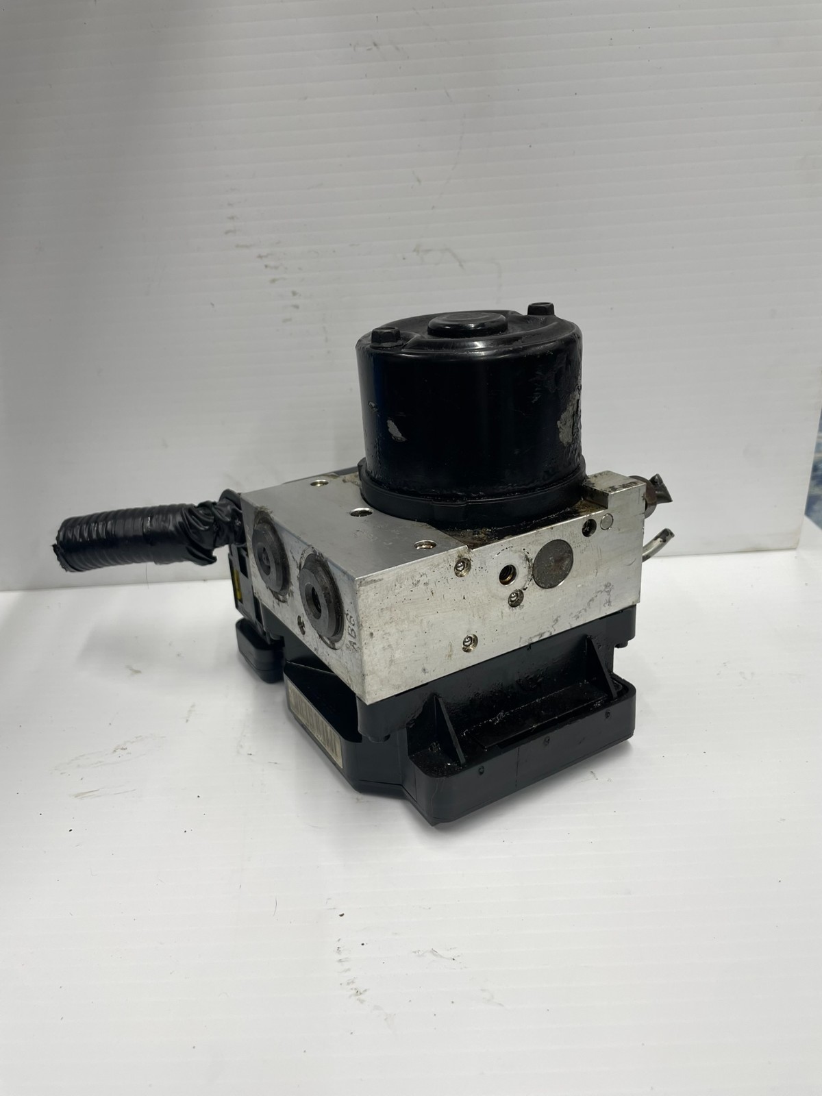 2005-2008 Hyundai Tucson Kia Sportage ABS Anti-Lock Brake Pump 58920-2E300 M4/30
