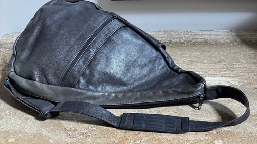 Amerbag Slim Crossbody Bag Leather Dark Brown with Wallet. Good Conditions. - Picture 6 of 24