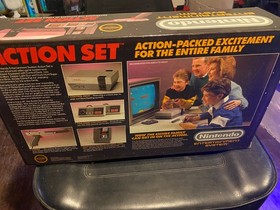 VTG Nintendo NES ACTION SET Complete CIB Box Inserts Controller Zapper WORKS