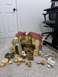 Calico Critters Sylvanian Families Red Roof House Lot w/ 7 Furniture Sets