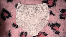 Vintage Vanity Fair pale pink nylon brief panty M/6 NWOT