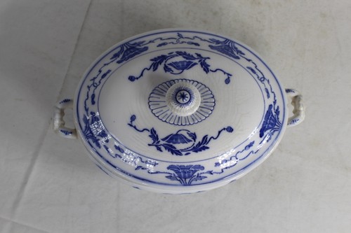 Antiguo plato cubierto de puré con tapa Villeroy & Boch Dresden #2 azul y blanco ovalado - Imagen 9 de 17