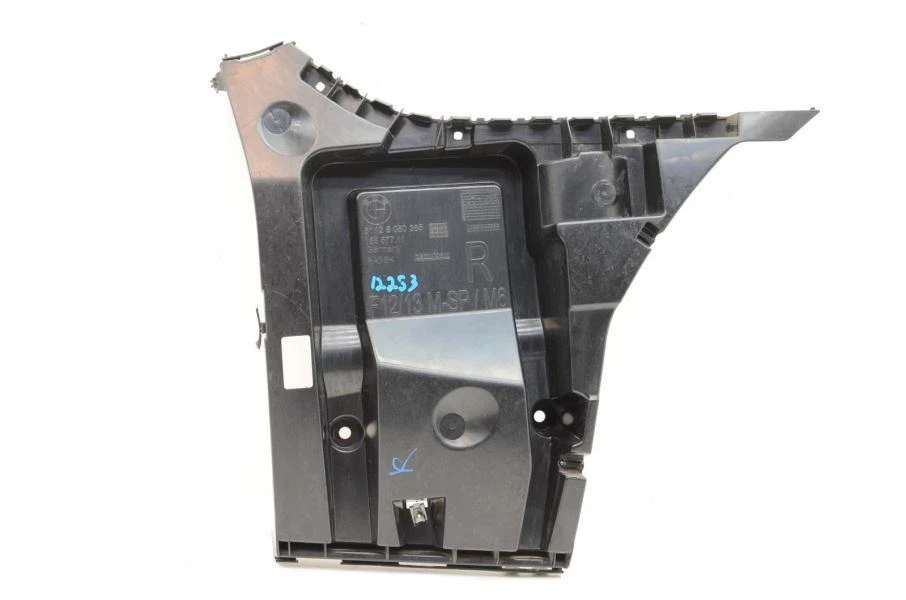 Conjunto de cubierta de parachoques trasero plateado BMW 640I Gran Coupé 2012-2015 Foto 3 de 4