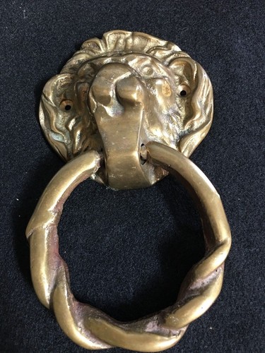 Vintage Brass Lions Head Door Knocker - heavy weight - Picture 6 of 7