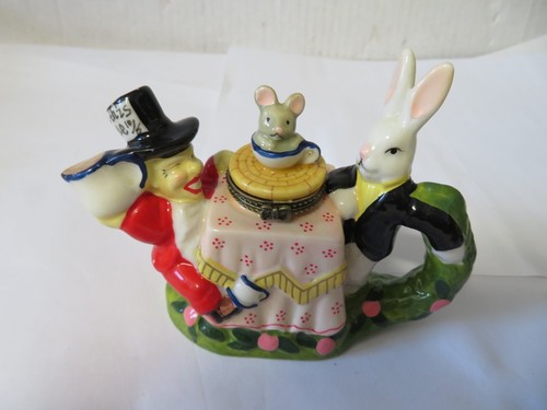 Vintage Alice In Wonderland Mad Hatter Porcelain Trinket Box Stash Box - Picture 2 of 10