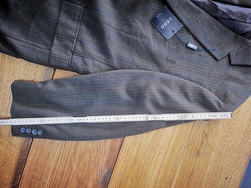 IZOD Men's Wool Blazer Jacket - Brown Herringbone Pattern - Size 44 - 100% Wool - Picture 5 of 15