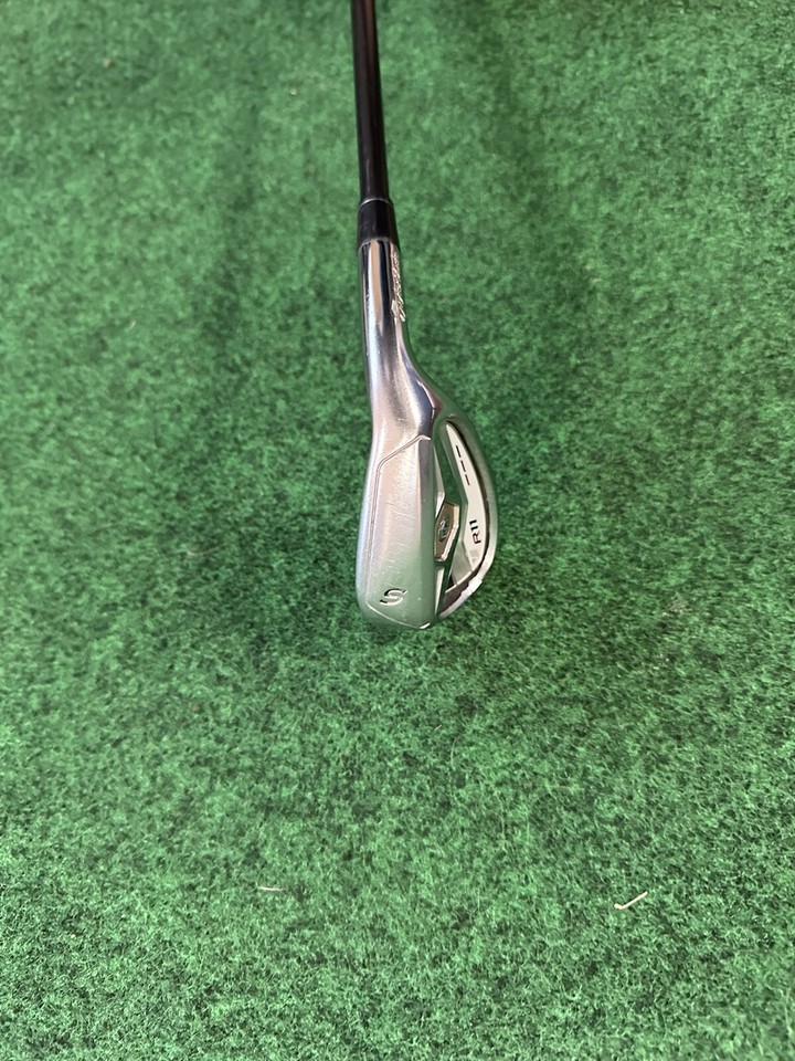 Taylormade R11 Sand Wedge 55° Fujikura Motore Graphite Regular Flex RH