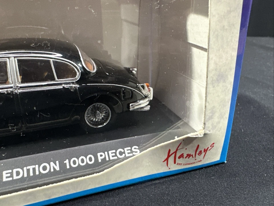 Minichamps 1/43 Jaguar MK II Saloon 1959-67 Black Color Diecast Car - Image 2 of 4