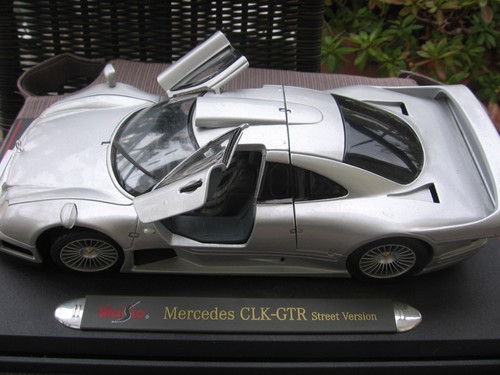 Mercedes-Benz CLK-GTR AMG Street Version „Silver“ MAISTO 1:18 GT-Racing Edition! - Bild 1 von 10