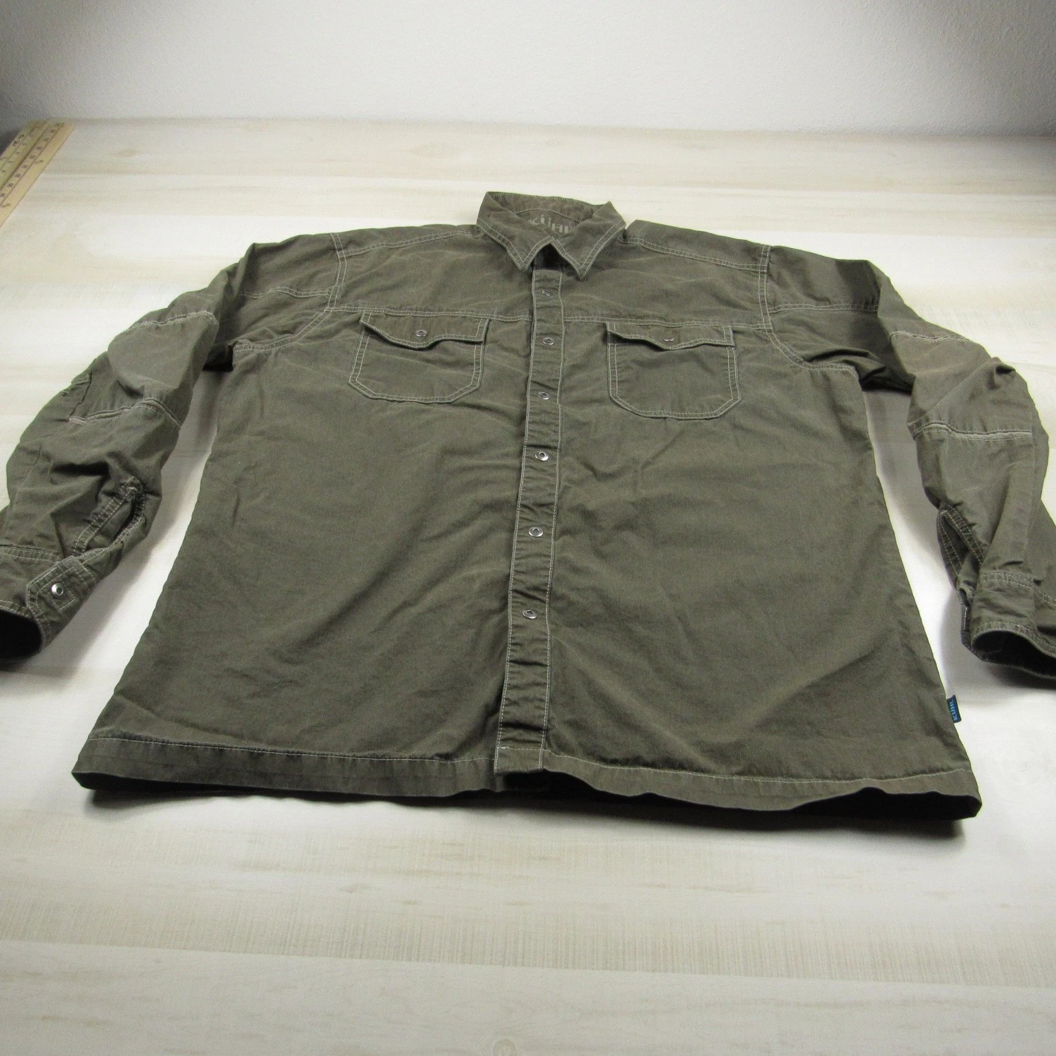 Kuhl Shirt Mens Extra Large Green 5 Panel Sleeve Snap Button Down Outdoor Hiking
Opens in a new wind