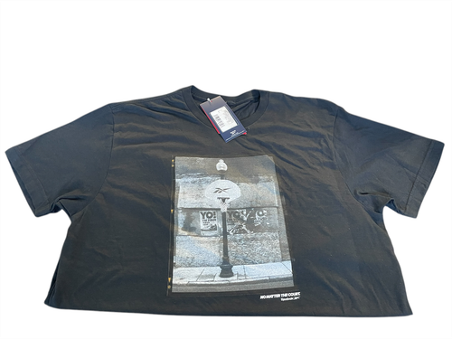 Reebok Mens Regular fit Short Sleeve Graphic T-Shirt Medium Black Solid