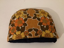 Vintage 70er Jahre Blumen Tee Kuschelig.  Dick gepolstert Flower Power Muster Requisite Retro