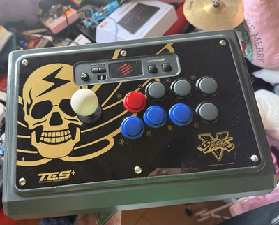 Mad Catz TES+ Wired Arcade Fight Stick Controller for PS3 PS4 Black/Gold
