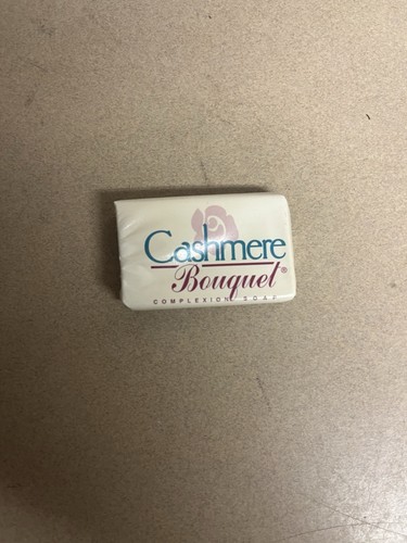 Cashmere Bouquet Soap Vintage Motel Hotel Travel Size Lot of 25 Individual Wrap - Picture 4 of 7