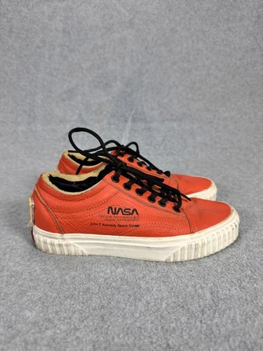 Vans X NASA Old School “Firecracker” Womens Size 6.5 US Mens 5