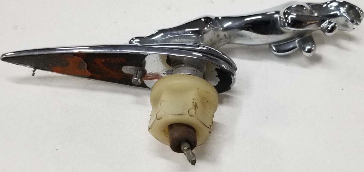 20002008 JAGUAR STYPE S Type Leaping Leopard Hood Ornament Emblem