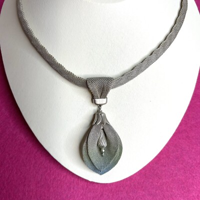 Sarah Cavender Mesh Necklace Metalworks Lily Leaf Flower With Tag