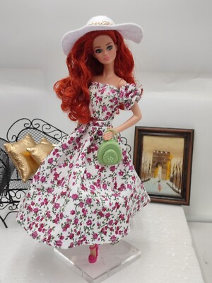 Schöne Barbie mit Model Muse Körper (Neu (gemäss Beschreibung)) in