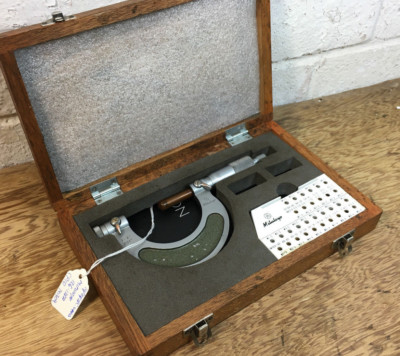 Gewinde Mikrometer Mitutoyo 126 - 138 A 1 - 2 Zoll Steigung Ratschenanschlag