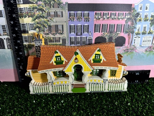 Shelia's House Vintage Collectible Wooden Replica Disney Micky's ToonTown House - Picture 2 of 11