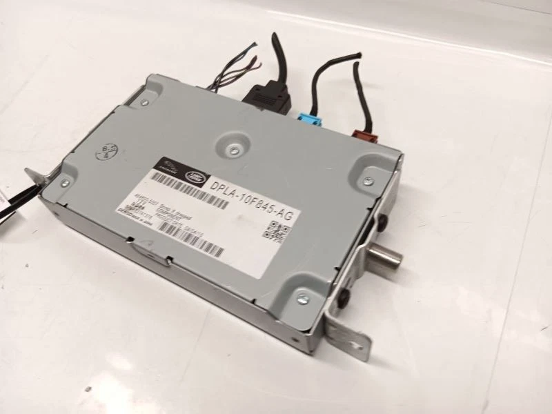 Блок управления коммуникационным модулем 14-17 Jaguar F-Type DPLA10F845AG - Изображение 2 из 4