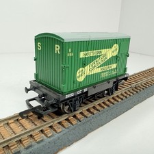 OO Scale Hornby R6182 Southern Railway Conflat & Furniture Container #39153