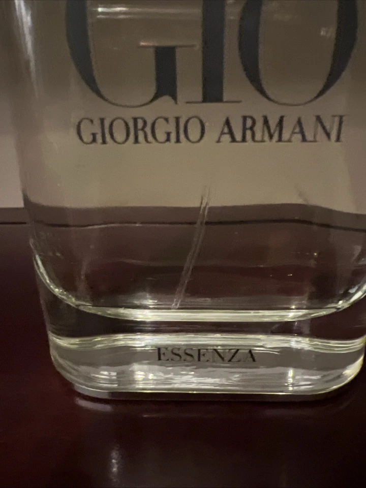 Giorgio Armani Acqua Di Gio Essenza 6 OZ eau de parfum para hombre Foto 2 de 4