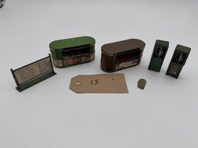 Wardie 14 & 36 OO Kioske & Departure Board, Britains/Dinky Ölpumpen x 2